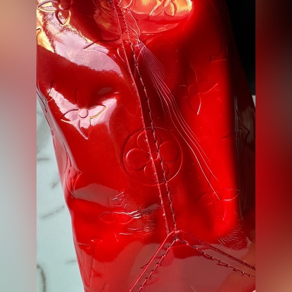 Authentic Louis Vuitton VERNIS mini bag w/COA - Picture 12 of 13